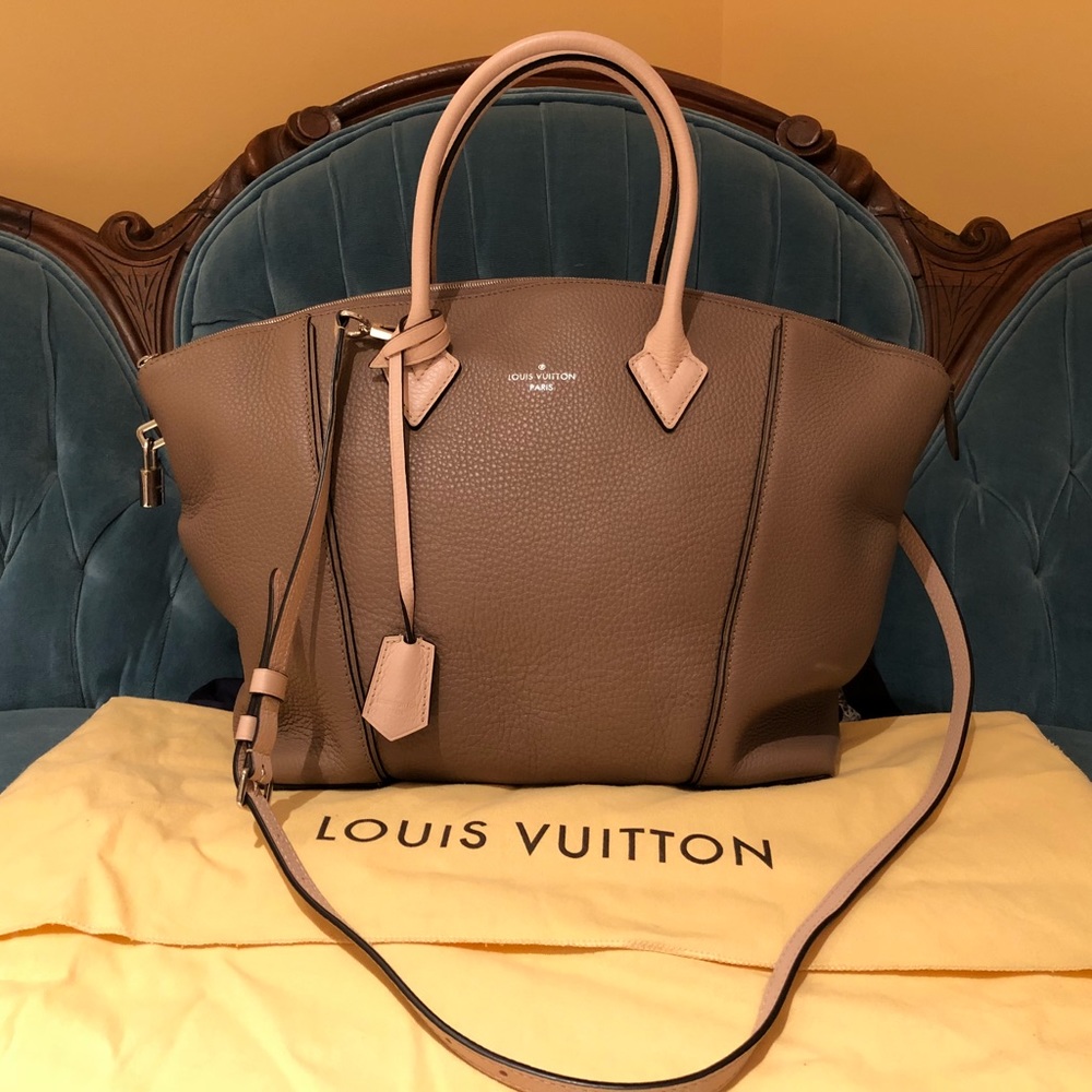 SOLD Louis Vuitton Soft Lockit MM